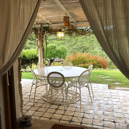 Spartaco Eco Retreat San Pantaleo * Sole Ruiu