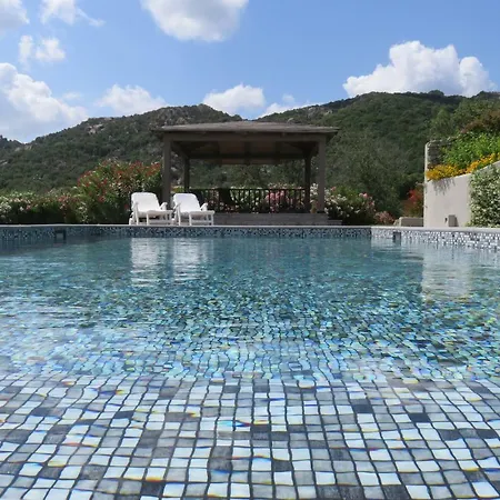 Spartaco Eco Retreat San Pantaleo 4*