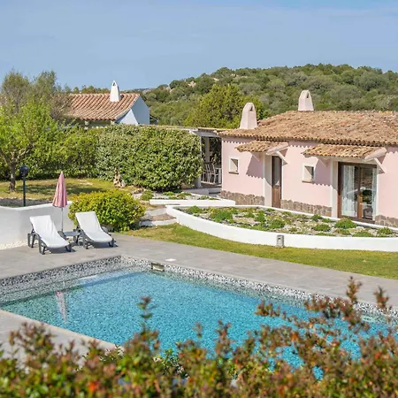Spartaco Eco Retreat San Pantaleo 4*