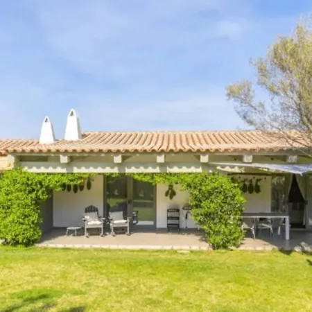 ゲストハウス Spartaco Eco Retreat San Pantaleo 4*