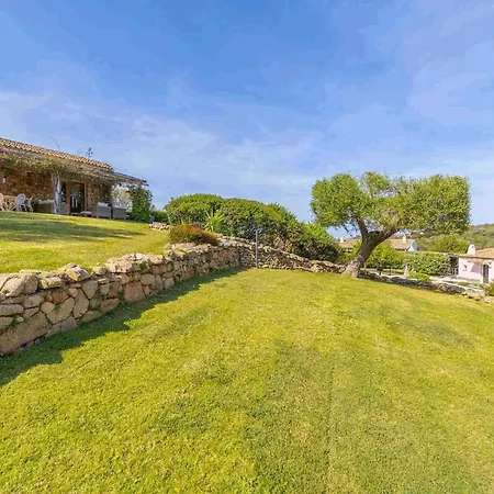 ゲストハウス Spartaco Eco Retreat San Pantaleo 4*