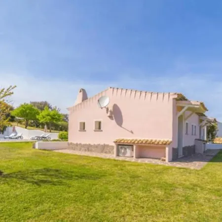 Spartaco Eco Retreat San Pantaleo ゲストハウス