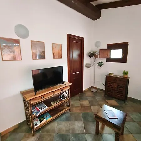 Spartaco Eco Retreat San Pantaleo ゲストハウス 3*